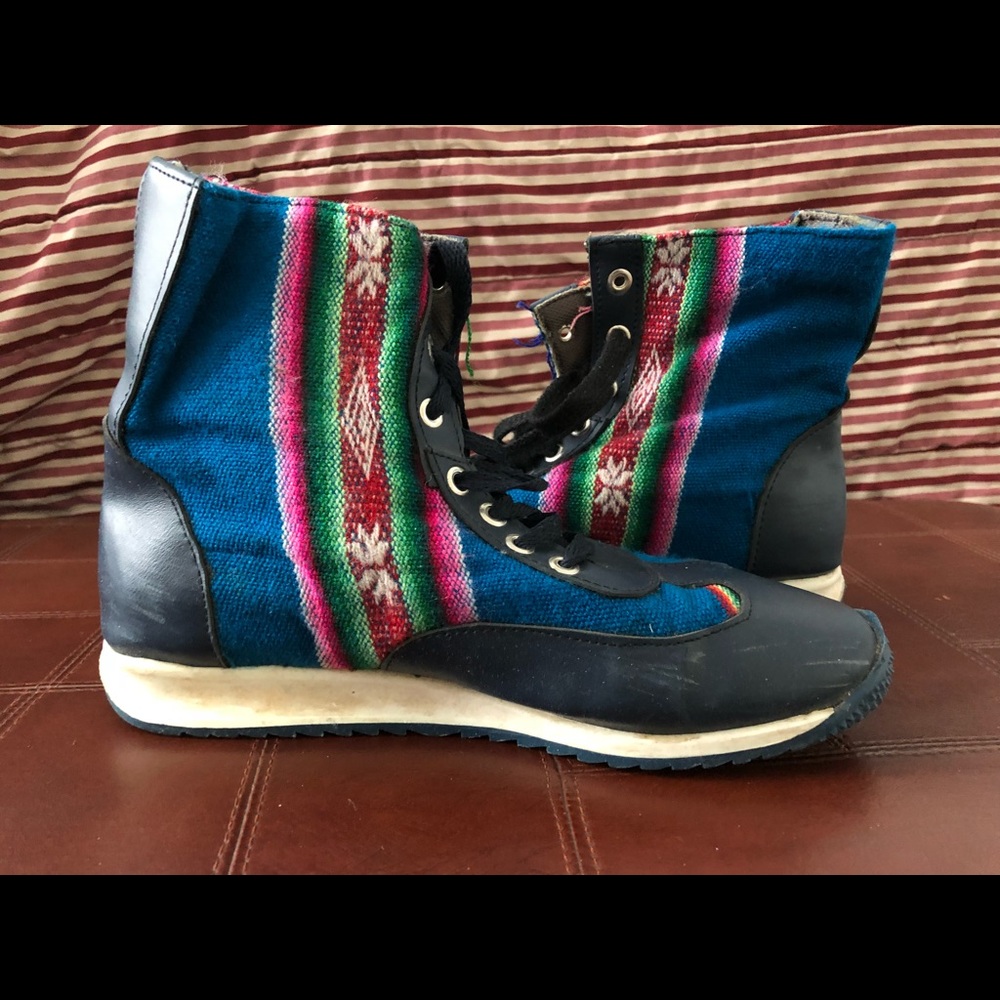 Vintage Aztec patterned print hitop sneakers